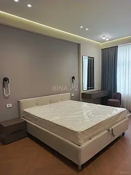 Kirayə verilir 3 otaqlı mənzil 130 m²