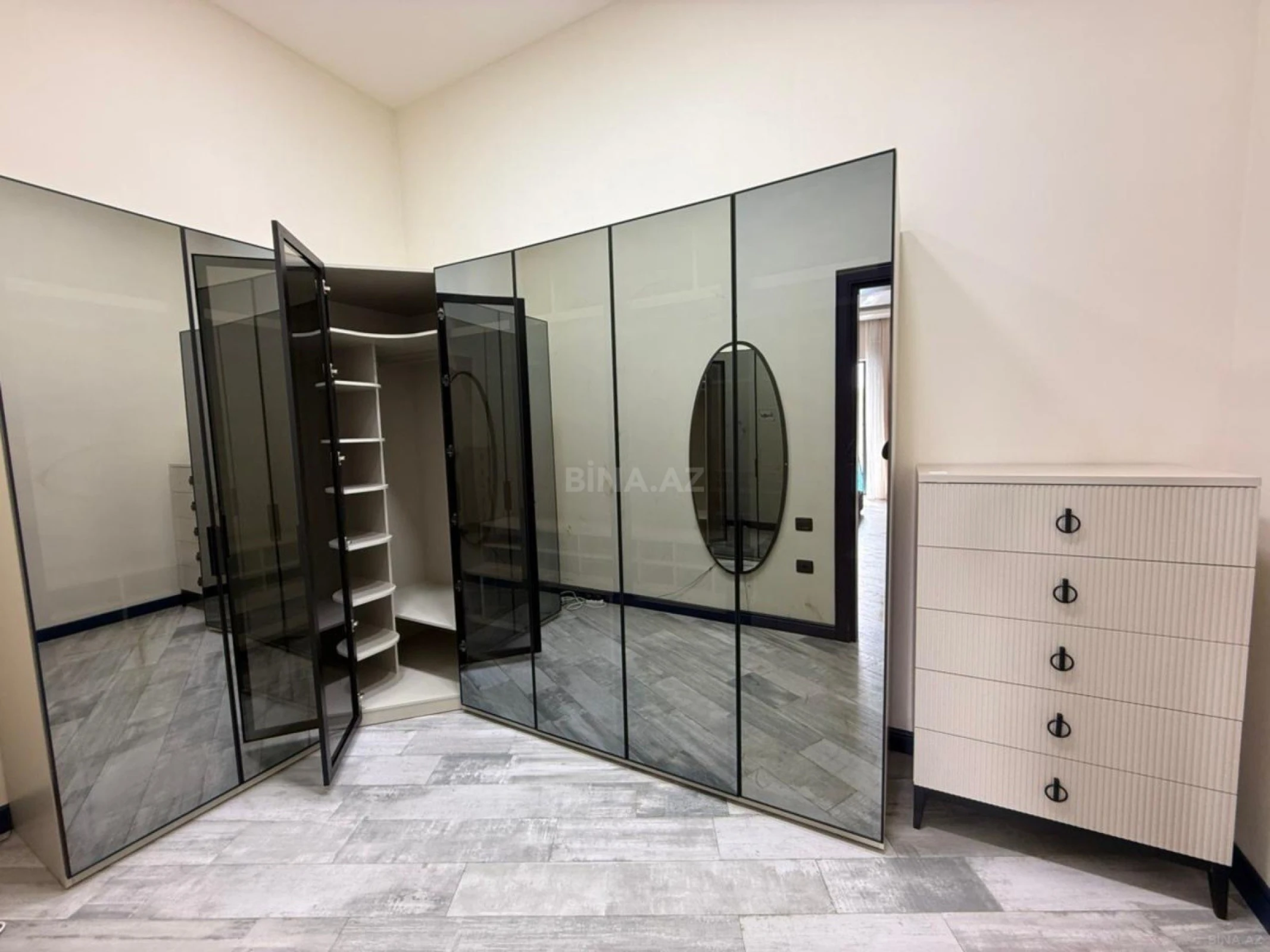 Kirayə verilir 5 otaqlı həyət evi 300 m²