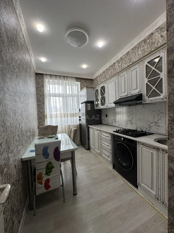 Kirayə verilir 2 otaqlı mənzil 65 m²
