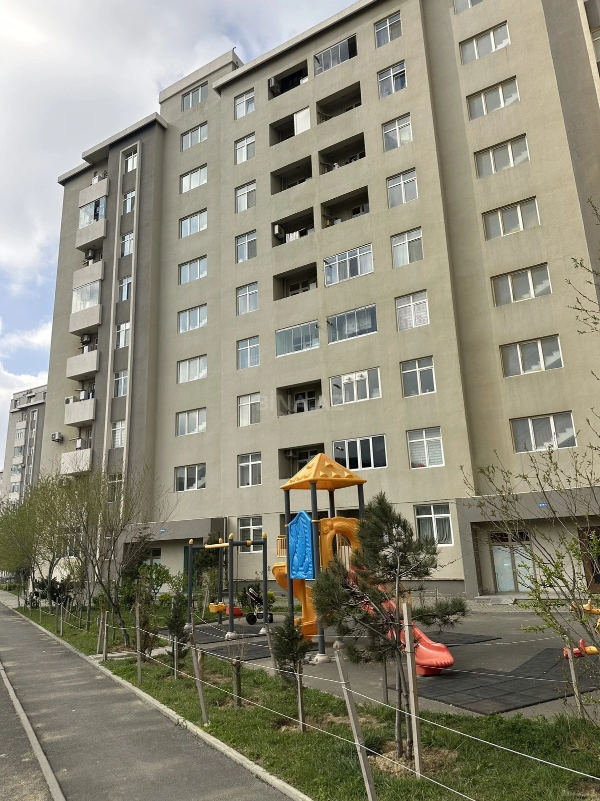 Kirayə verilir 2 otaqlı mənzil 65 m²