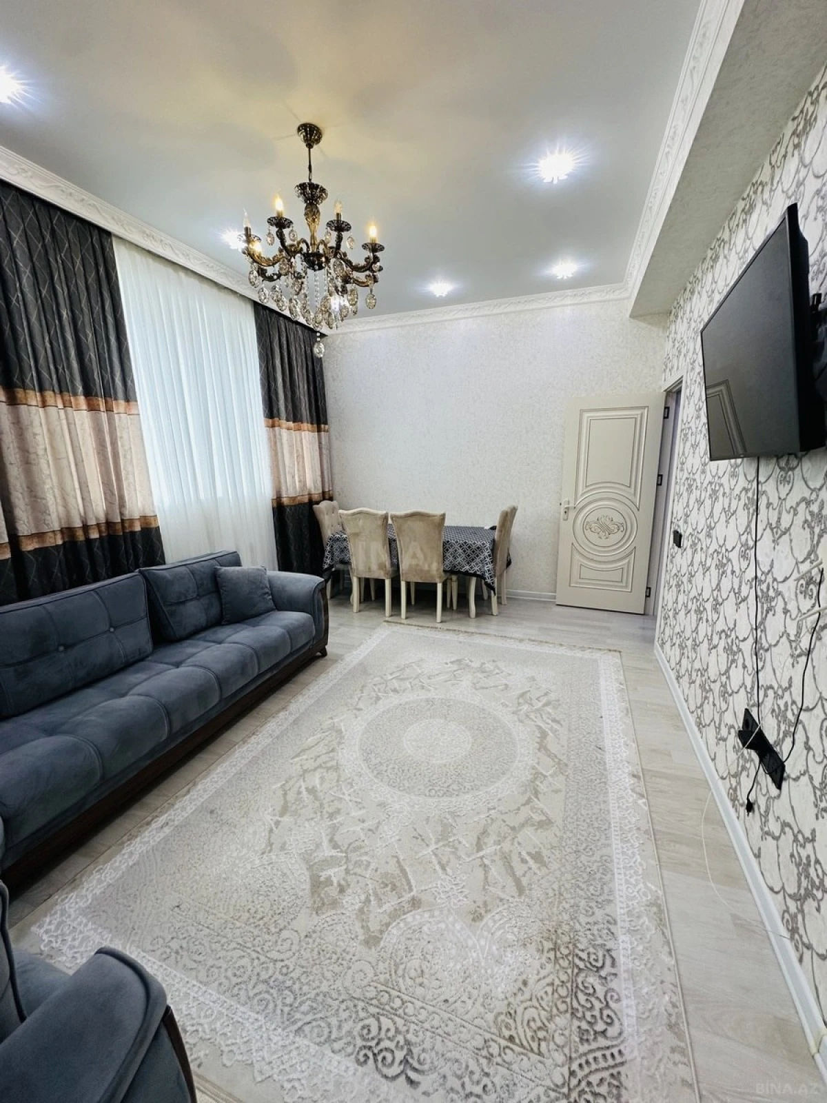 Kirayə verilir 2 otaqlı mənzil 65 m²
