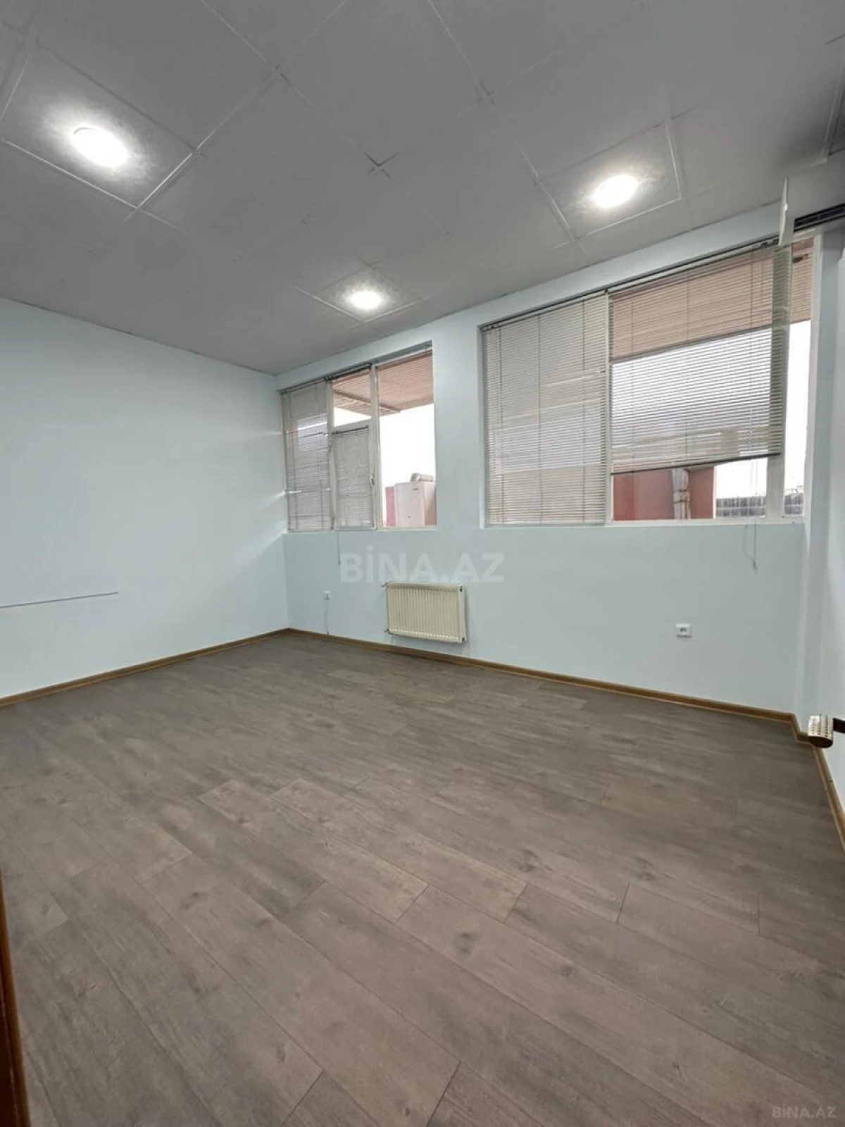 Kirayə verilir 5 otaqlı ofis 220 m²