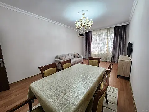 Kirayə verilir 2 otaqlı mənzil 85 m²