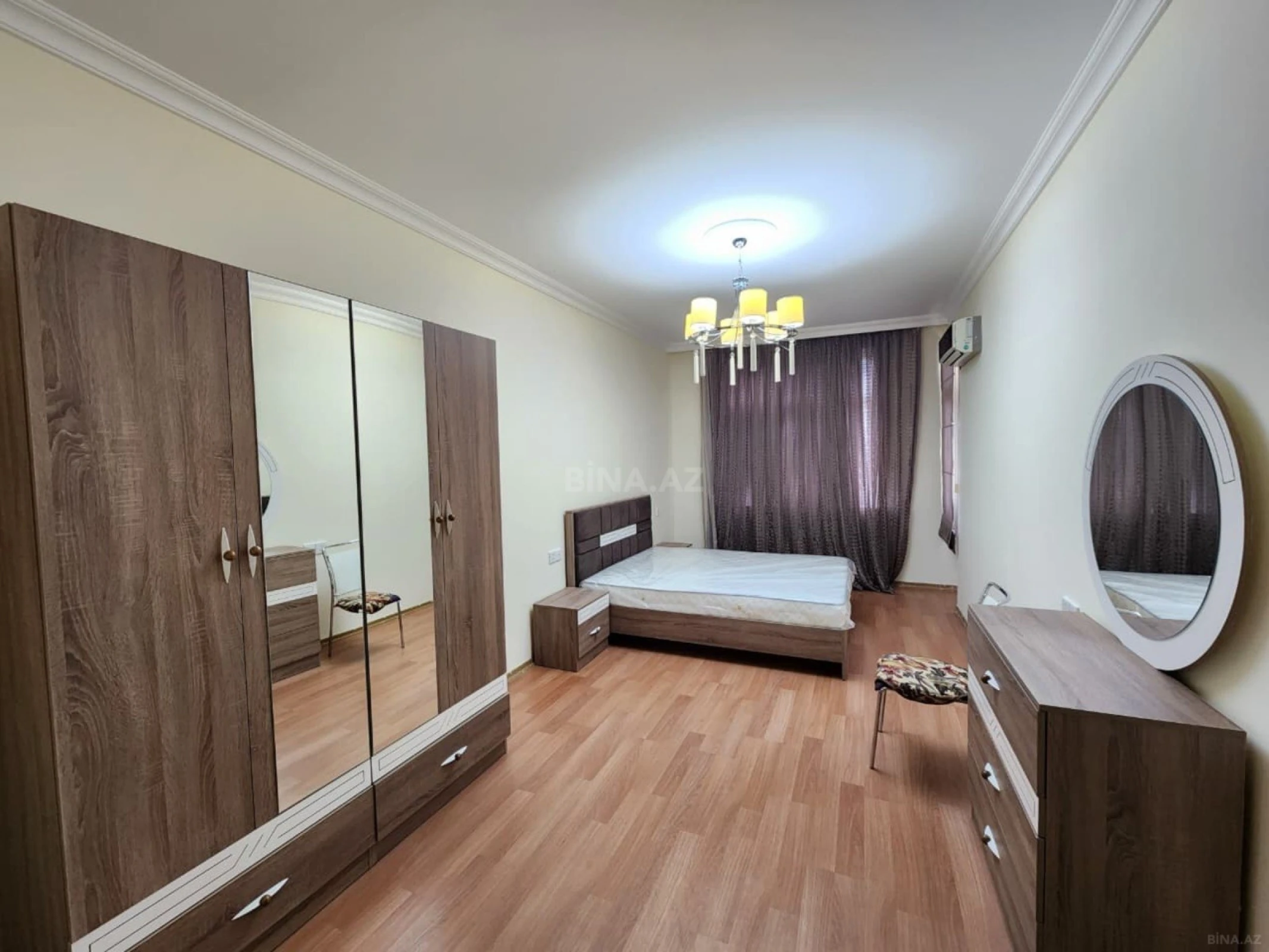 Kirayə verilir 2 otaqlı mənzil 85 m²