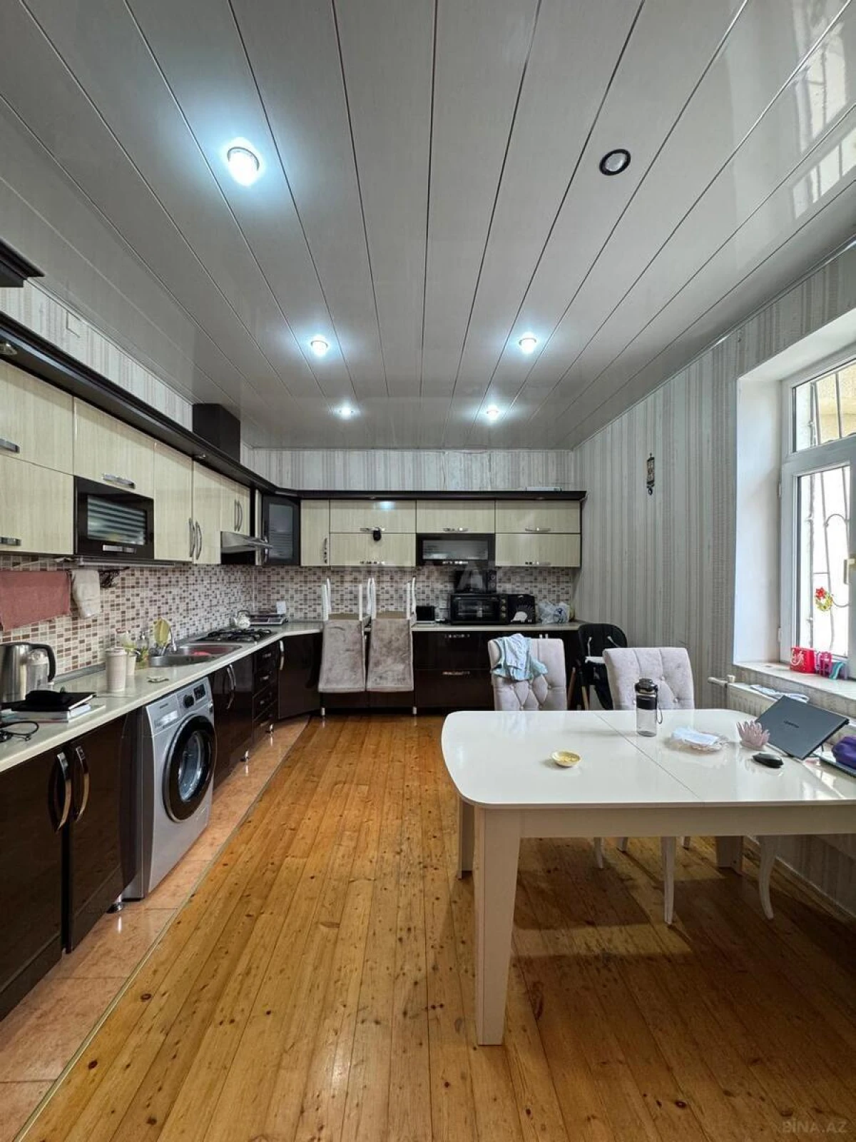 Satılır 5 otaqlı həyət evi 221 m²