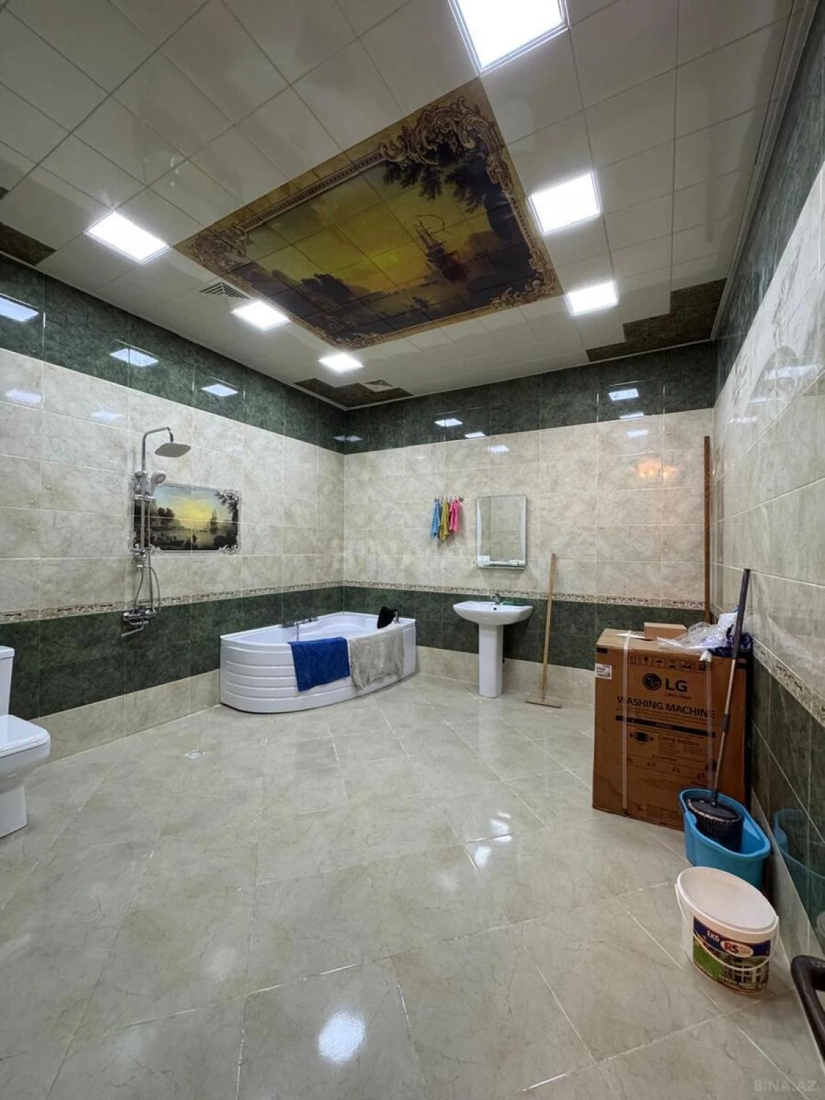 Satılır 5 otaqlı həyət evi 221 m²