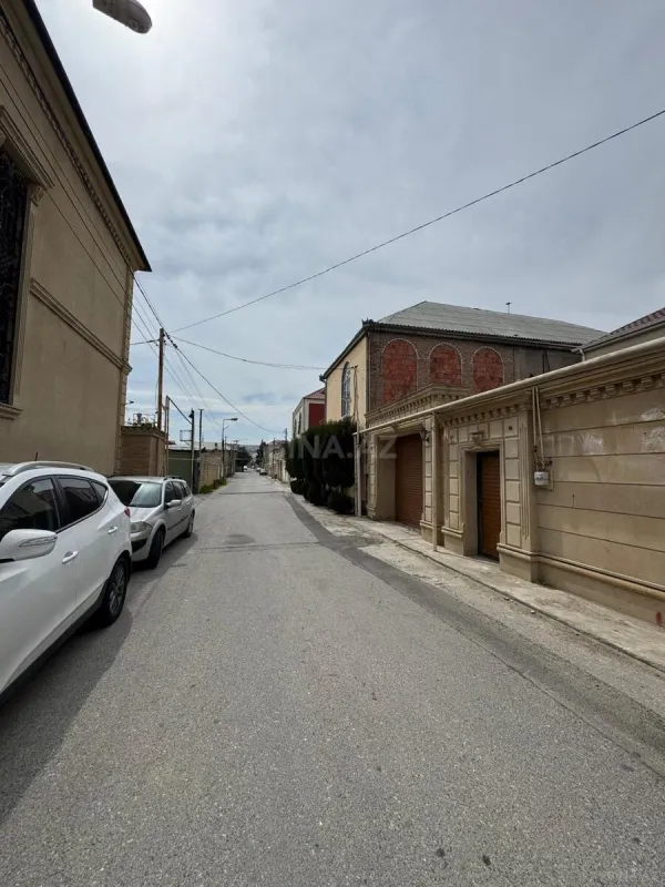 Satılır 5 otaqlı həyət evi 221 m²
