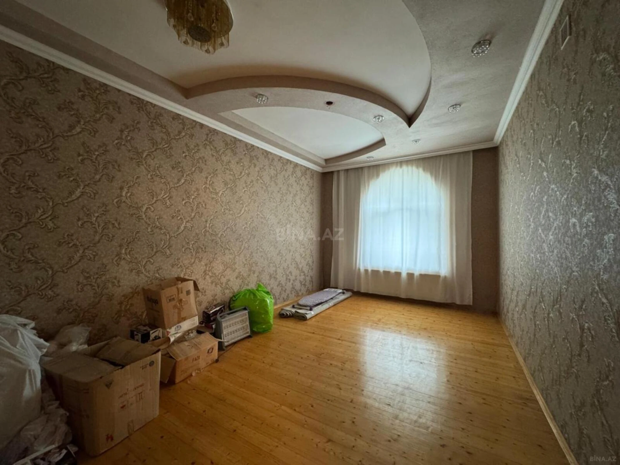 Satılır 5 otaqlı həyət evi 221 m²
