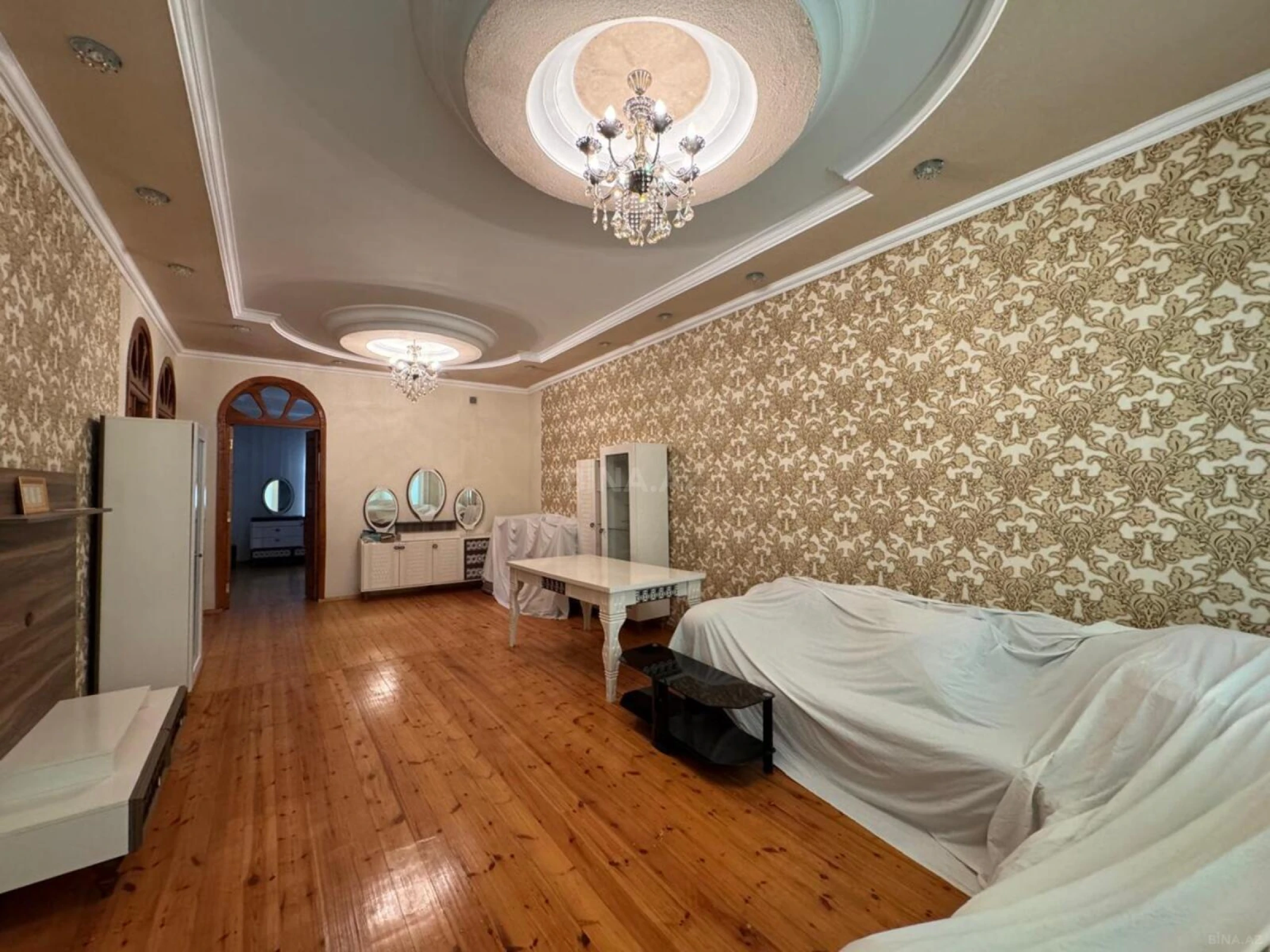Satılır 5 otaqlı həyət evi 221 m²