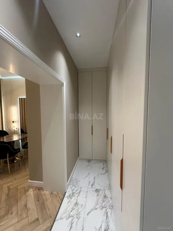 Kirayə verilir 2 otaqlı mənzil 70 m²