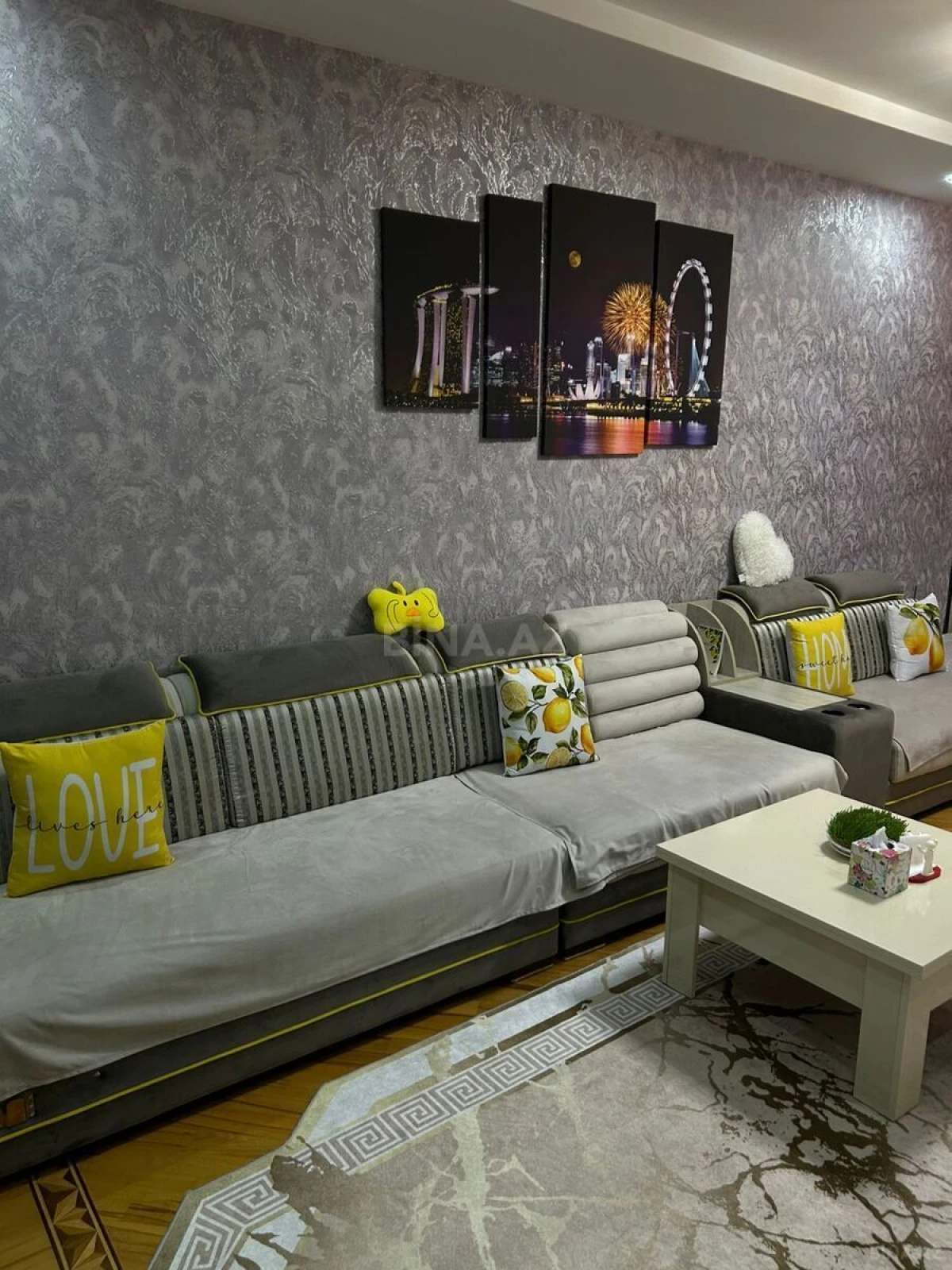 Kirayə verilir 2 otaqlı mənzil 68 m²