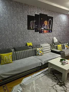 Kirayə verilir 2 otaqlı mənzil 68 m²