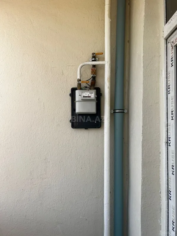 Satılır 2 otaqlı mənzil 84 m²