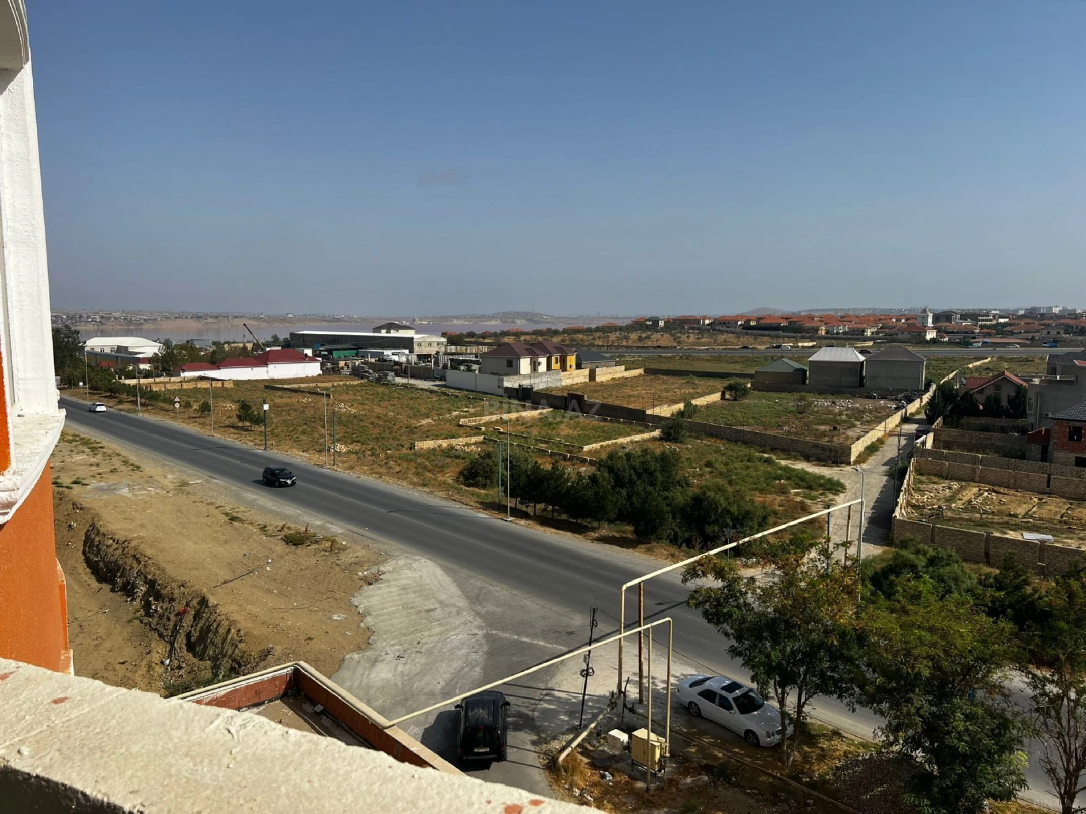 Satılır 2 otaqlı mənzil 84 m²