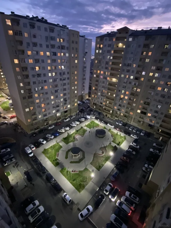 Satılır 2 otaqlı mənzil 65 m²