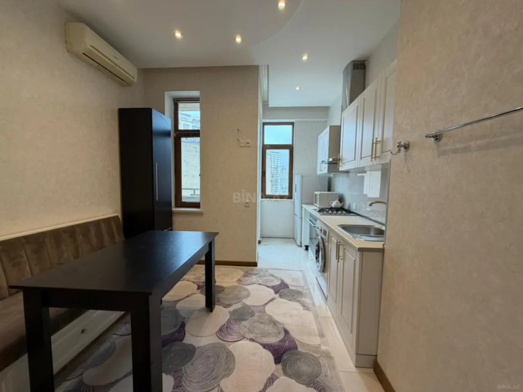 Kirayə verilir 3 otaqlı mənzil 120 m²