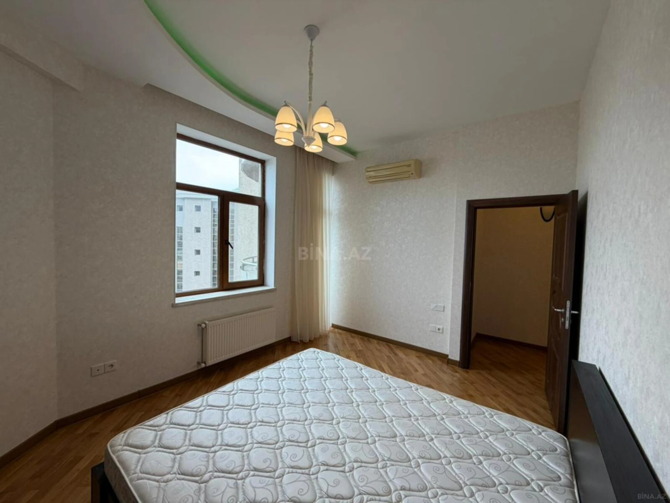 Kirayə verilir 3 otaqlı mənzil 120 m²