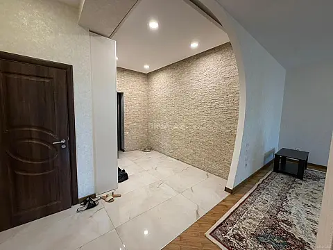 Kirayə verilir 3 otaqlı mənzil 120 m²