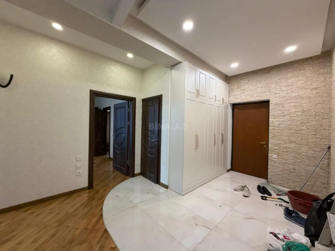Kirayə verilir 3 otaqlı mənzil 120 m²