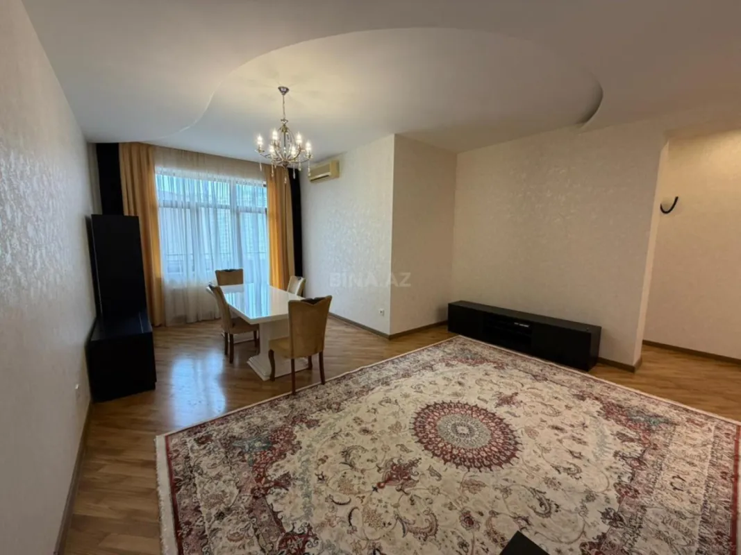 Kirayə verilir 3 otaqlı mənzil 120 m²