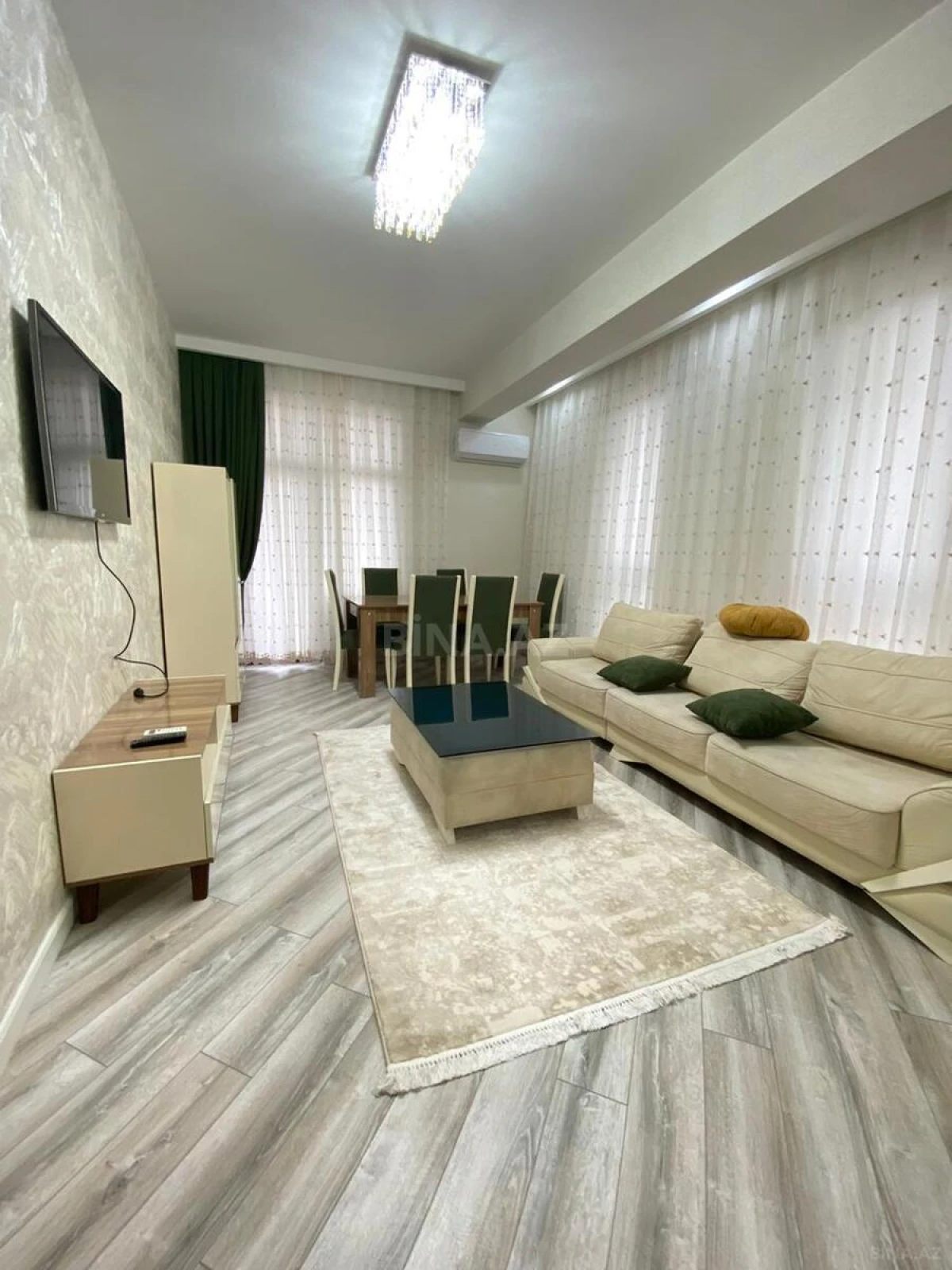 Kirayə verilir 3 otaqlı mənzil 120 m²