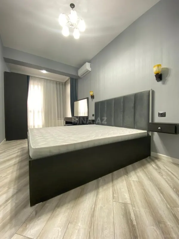 Kirayə verilir 3 otaqlı mənzil 120 m²