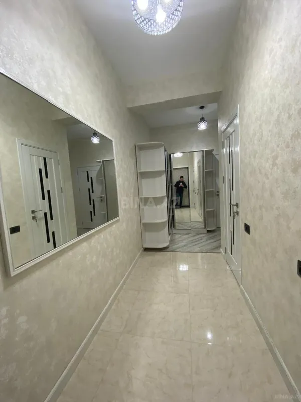 Kirayə verilir 3 otaqlı mənzil 120 m²