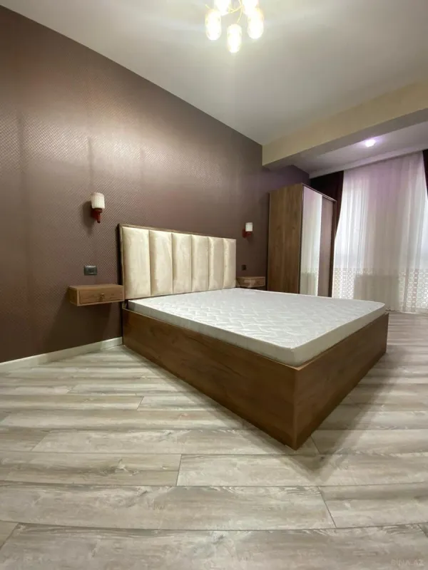 Kirayə verilir 3 otaqlı mənzil 120 m²