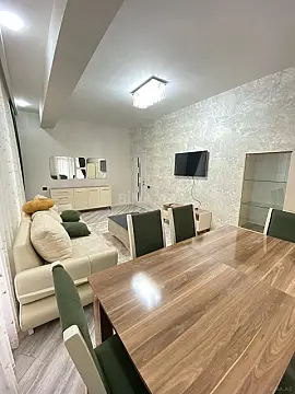 Kirayə verilir 3 otaqlı mənzil 120 m²