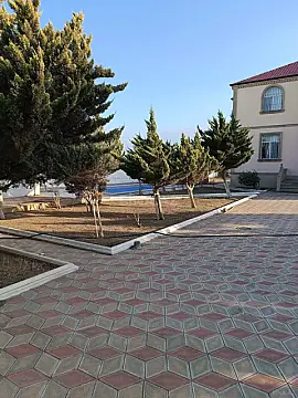 Kirayə verilir 6 otaqlı həyət evi 230 m²