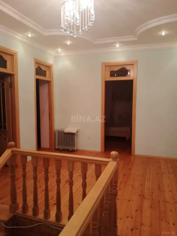 Kirayə verilir 6 otaqlı həyət evi 230 m²