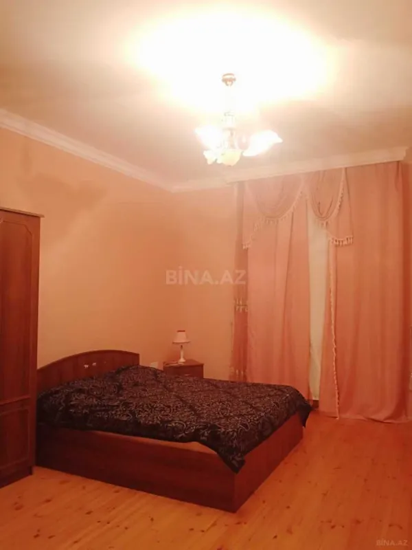 Kirayə verilir 6 otaqlı həyət evi 230 m²