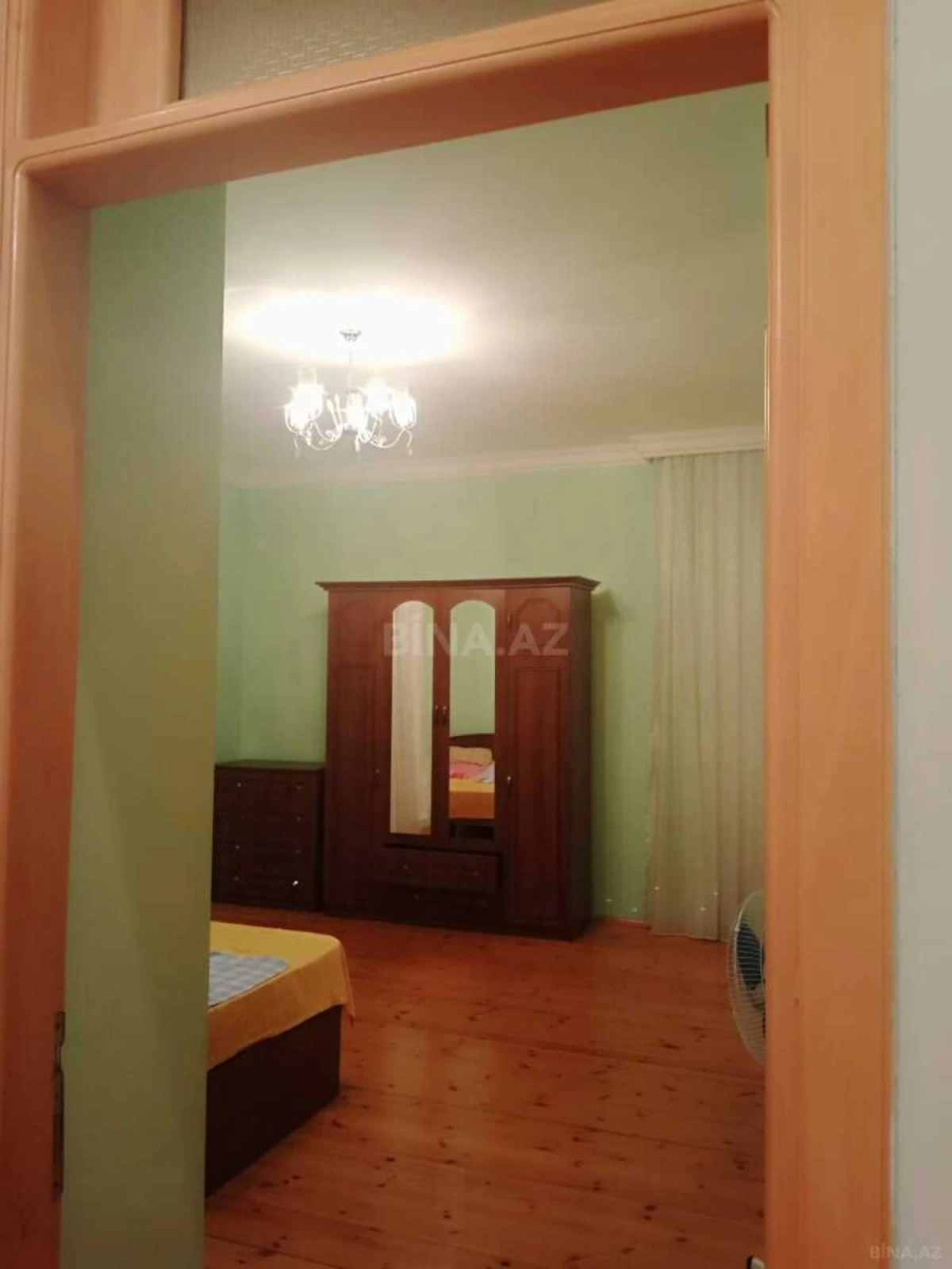 Kirayə verilir 6 otaqlı həyət evi 230 m²