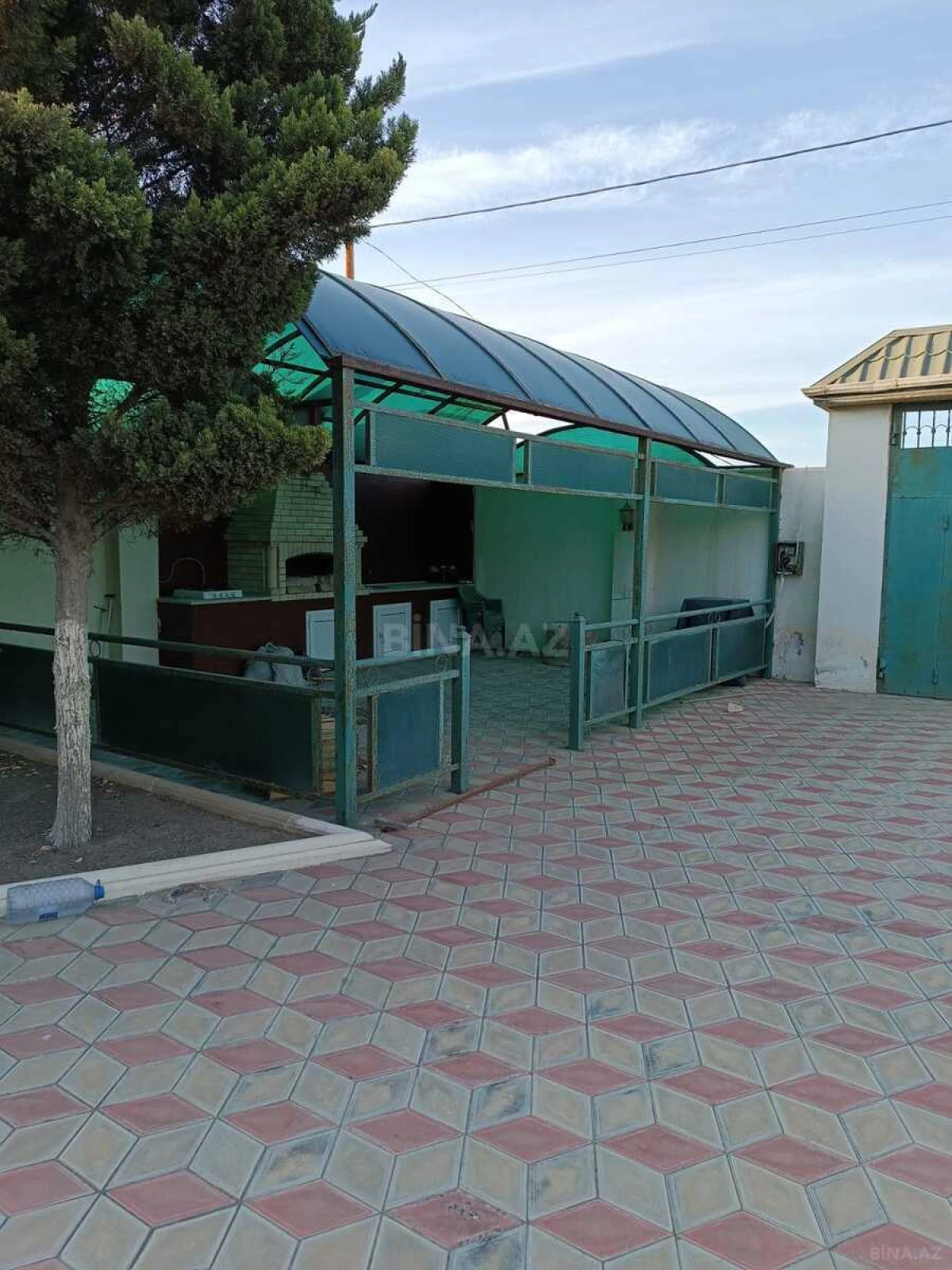 Kirayə verilir 6 otaqlı həyət evi 230 m²