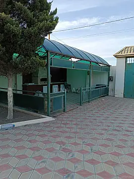 Kirayə verilir 6 otaqlı həyət evi 230 m²