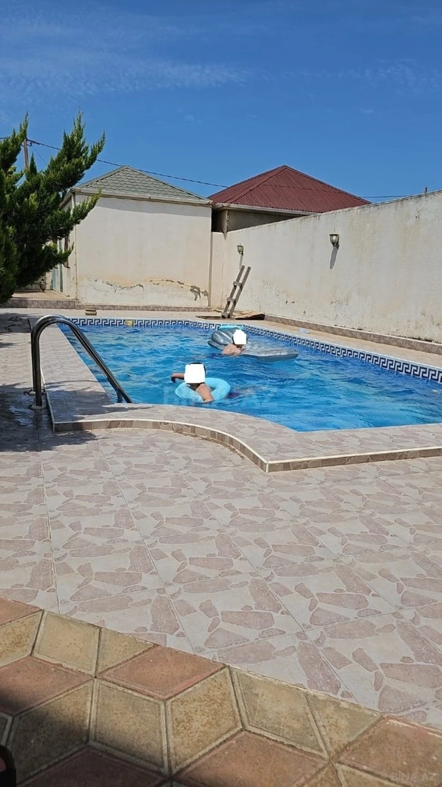 Kirayə verilir 6 otaqlı həyət evi 230 m²