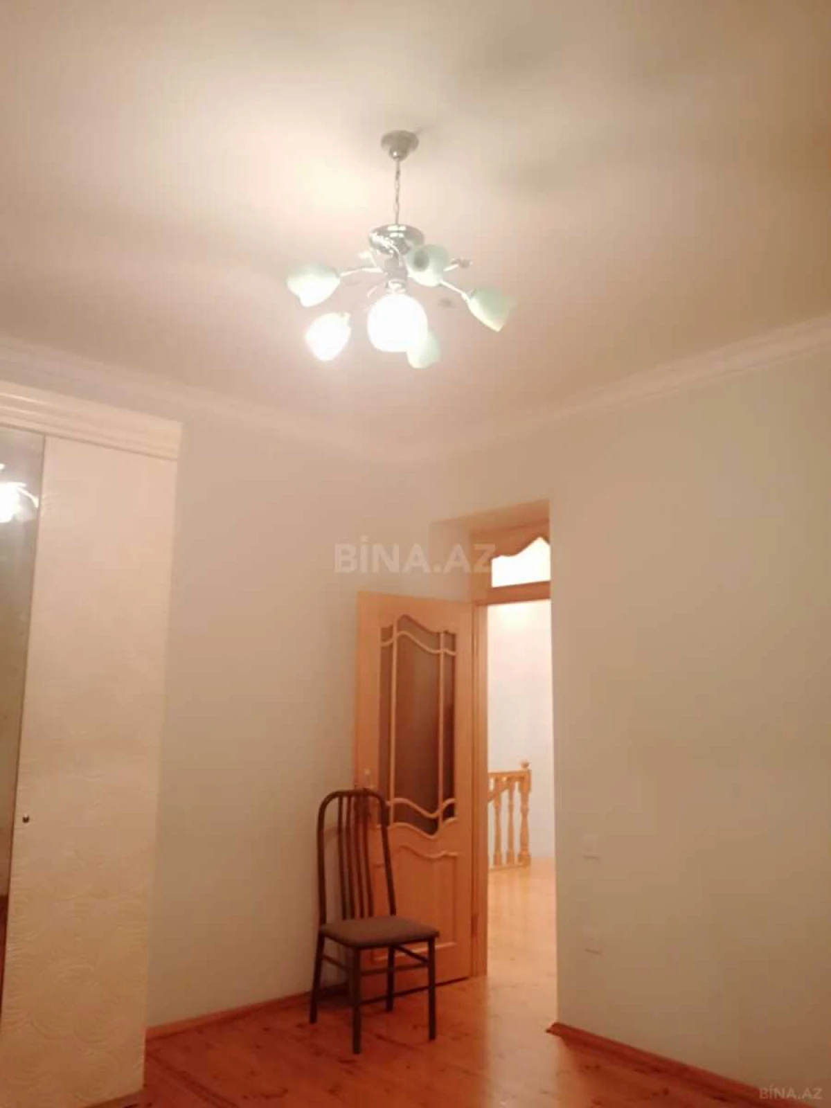 Kirayə verilir 6 otaqlı həyət evi 230 m²