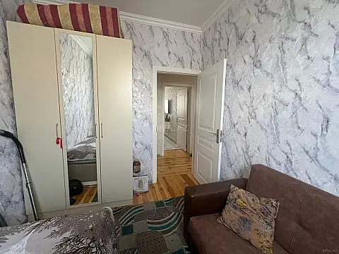 Satılır 3 otaqlı həyət evi 1 m²