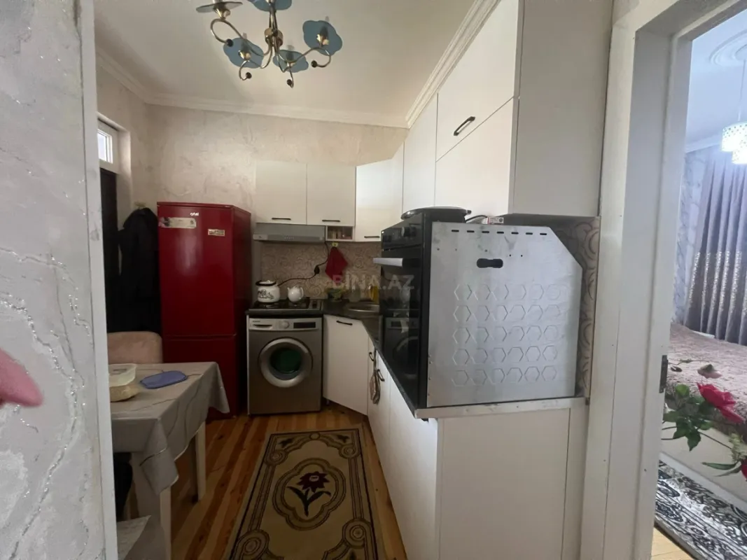 Satılır 3 otaqlı həyət evi 1 m²