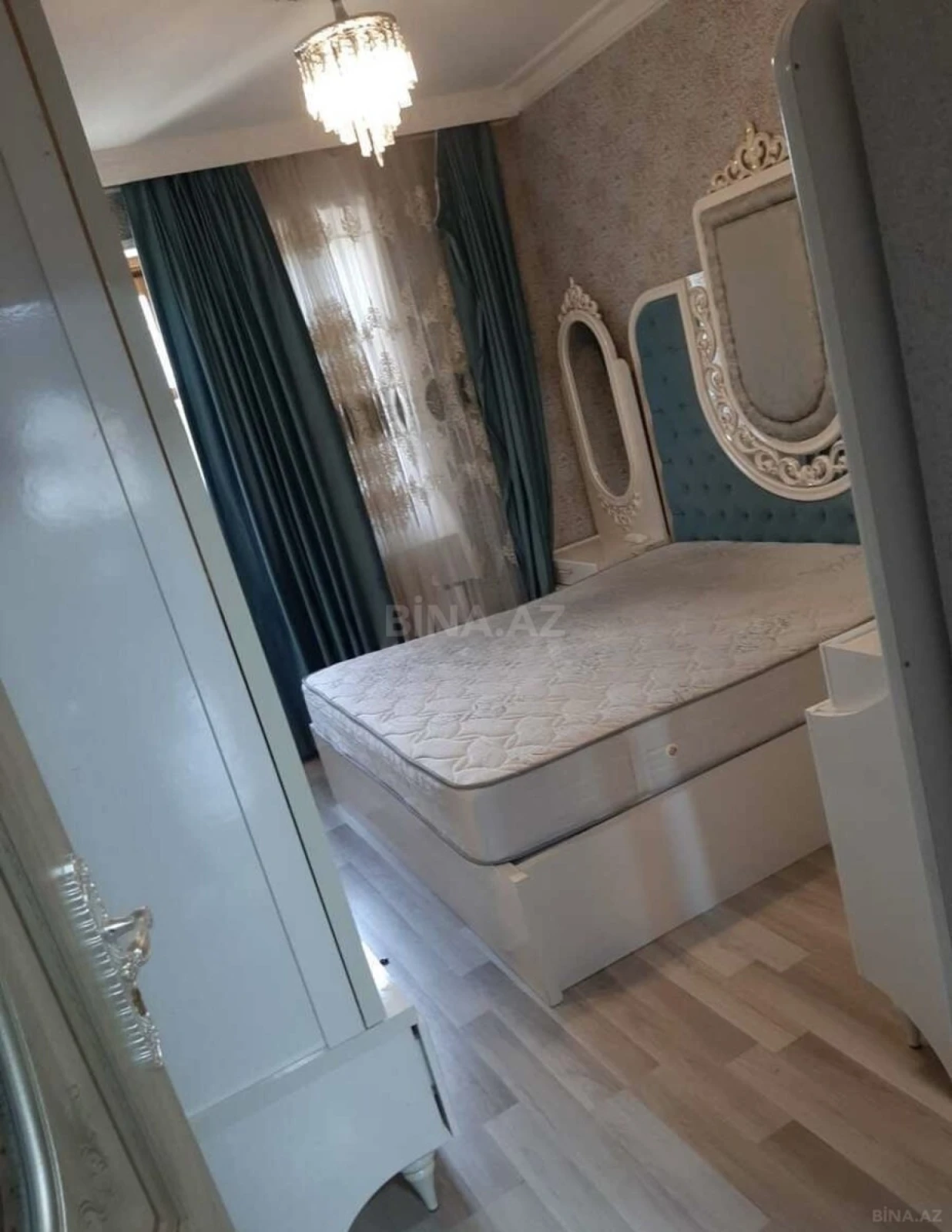 Satılır 2 otaqlı mənzil 60 m²