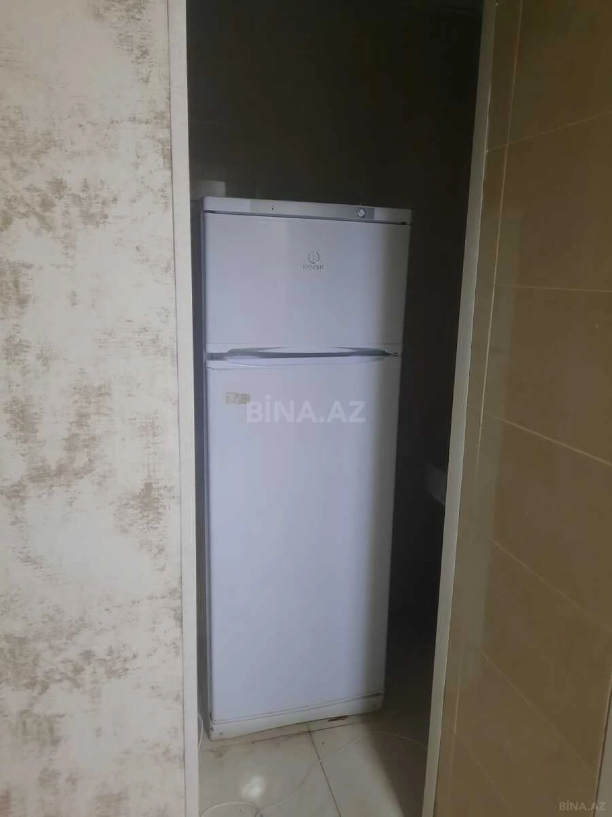 Kirayə verilir 2 otaqlı mənzil 65 m²