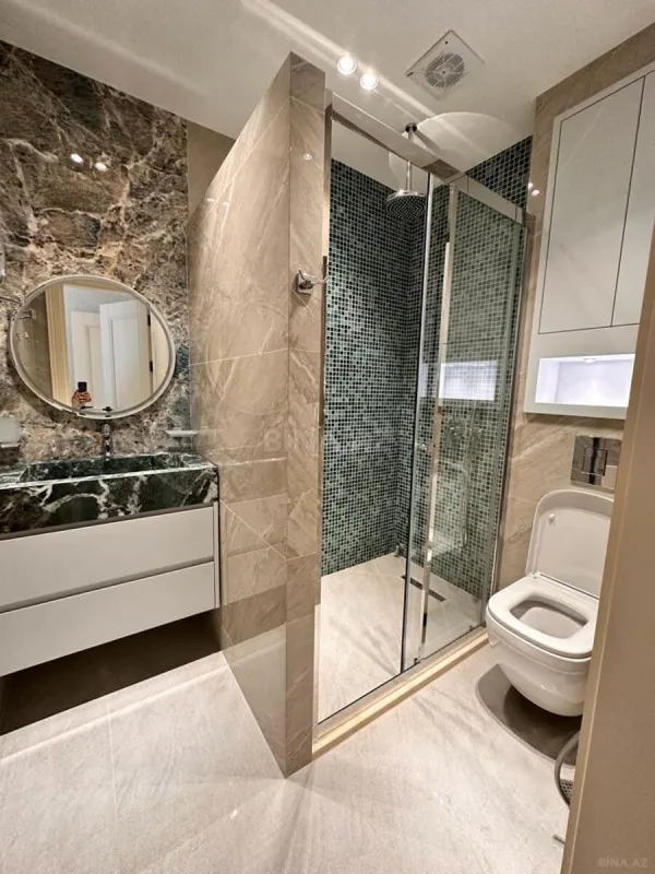 Satılır 3 otaqlı mənzil 174 m²