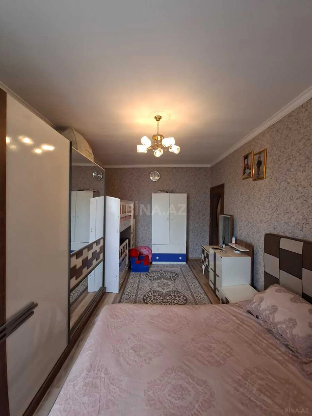 Satılır 2 otaqlı mənzil 65 m²