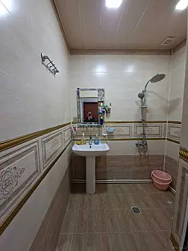 Satılır 2 otaqlı mənzil 65 m²