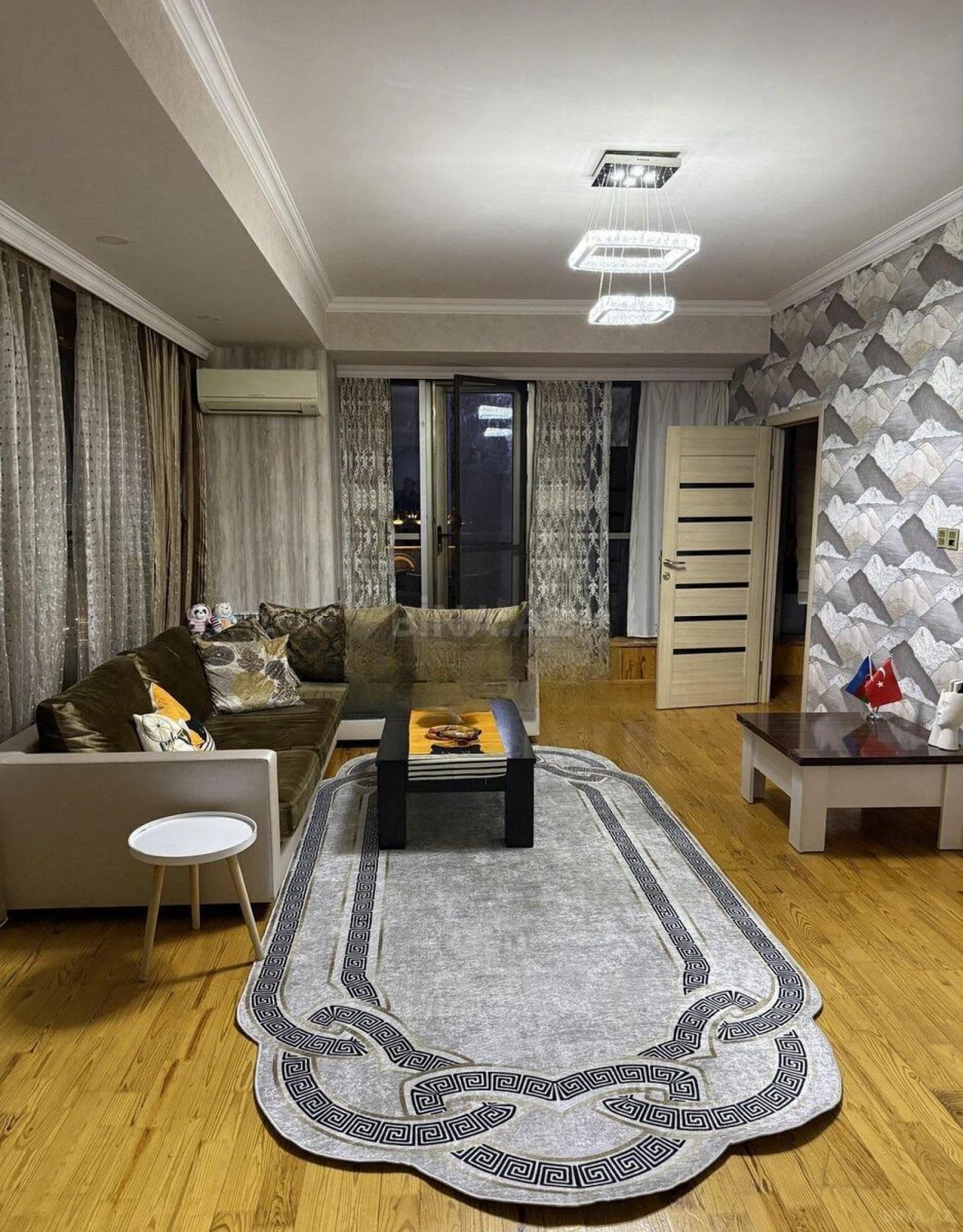 Kirayə verilir 2 otaqlı mənzil 50 m²