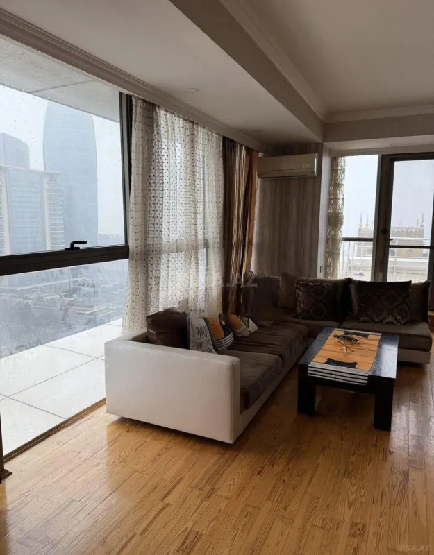 Kirayə verilir 2 otaqlı mənzil 50 m²