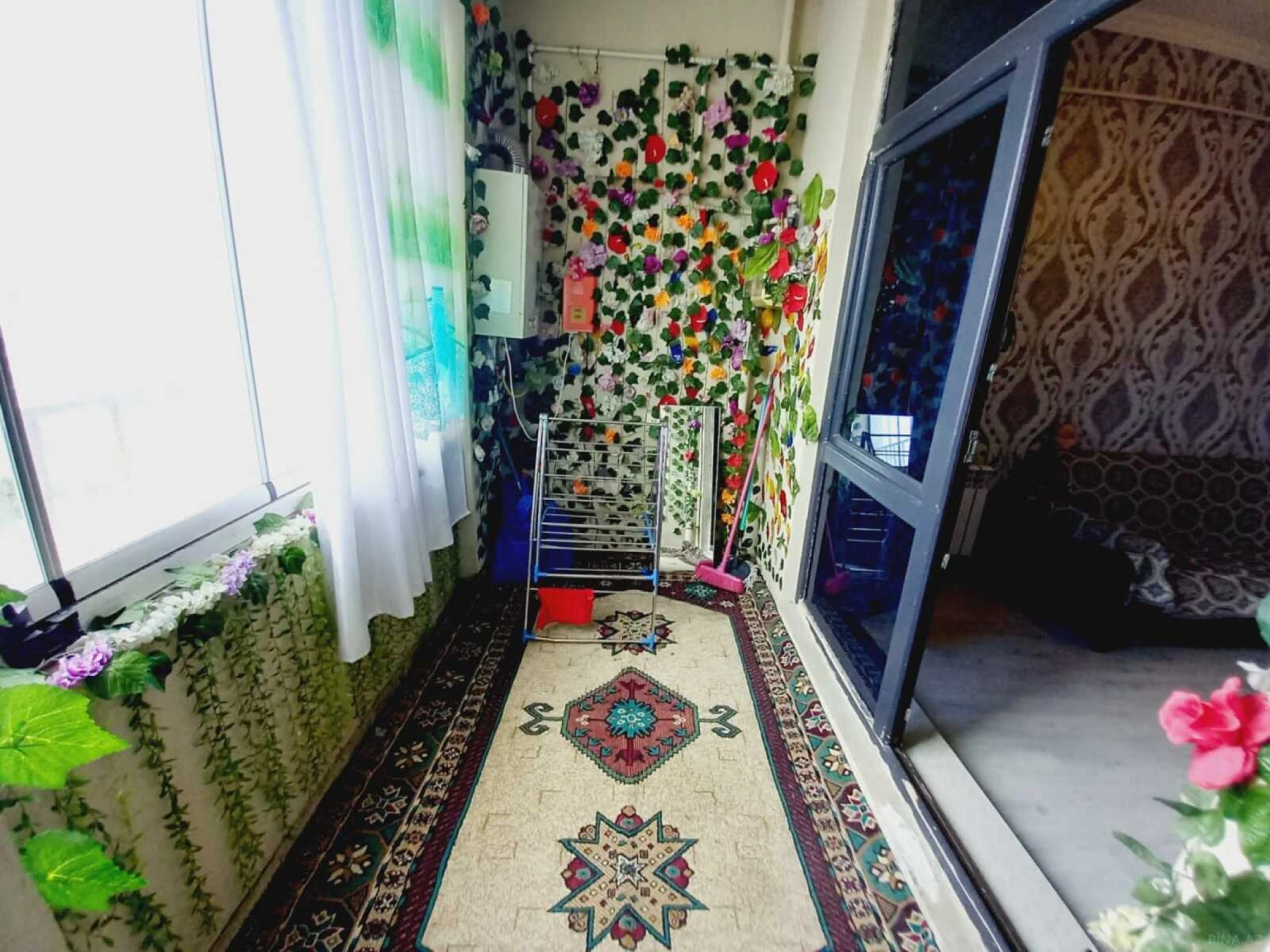 Kirayə verilir 2 otaqlı mənzil 70 m²