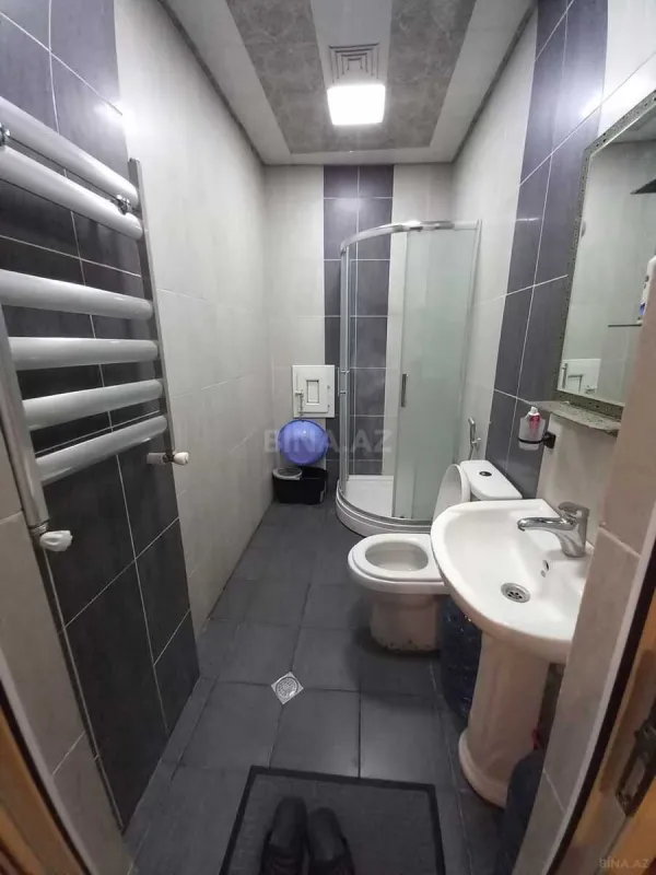 Kirayə verilir 2 otaqlı mənzil 70 m²