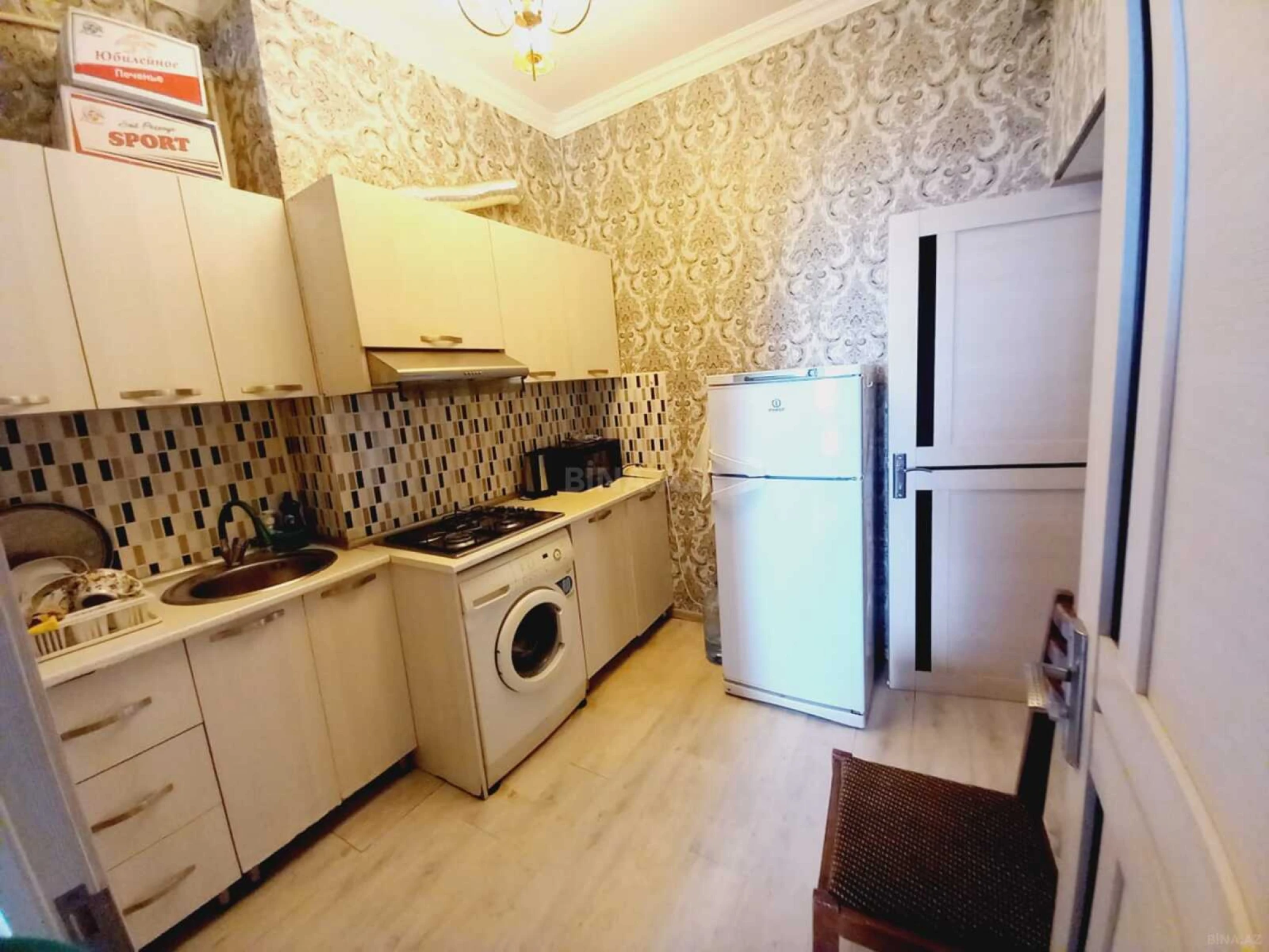 Kirayə verilir 2 otaqlı mənzil 70 m²
