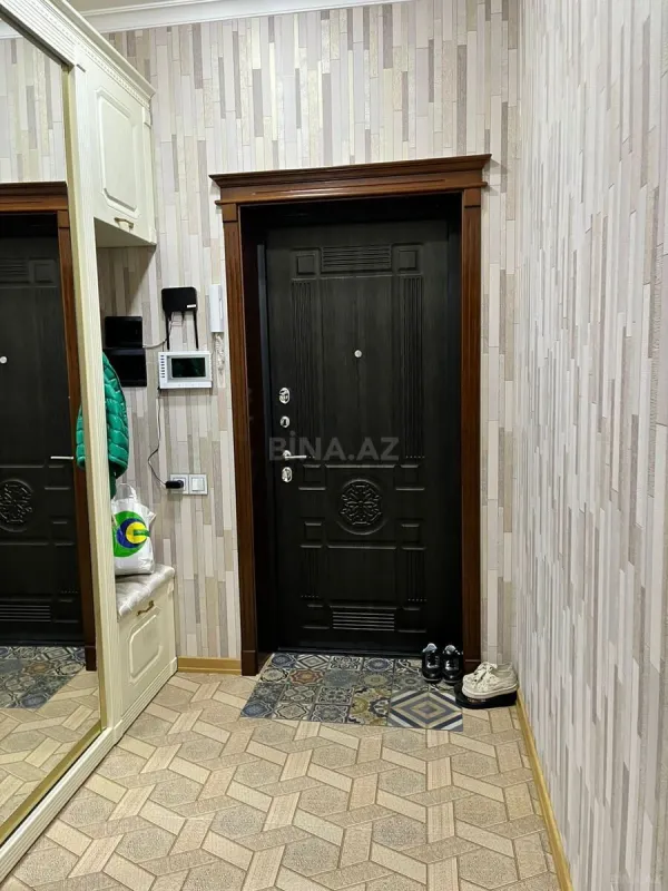 Satılır 2 otaqlı mənzil 72 m²